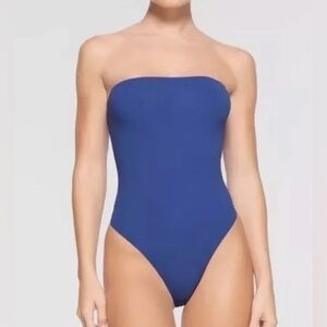 SKIMS Fits Everybody Strapless Thong Bodysuit Sapphire L NWT